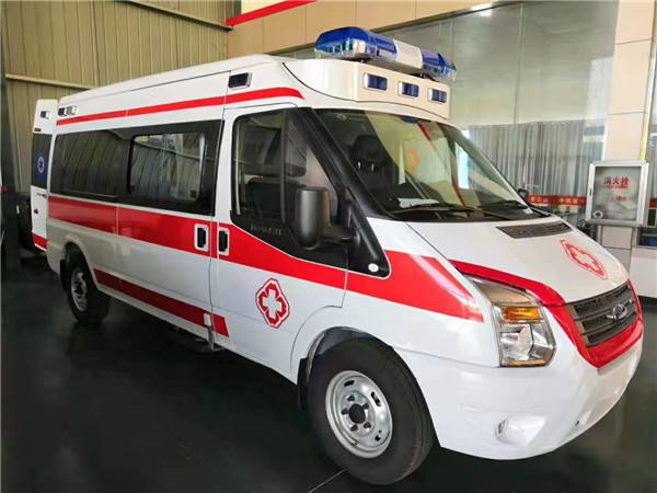 安平县福特V362救护车